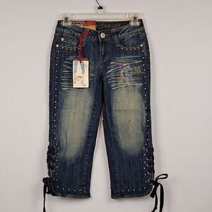 Request Juniors Capris NWT